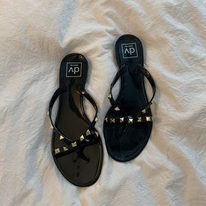 Never worn black Dolce Vita sandals